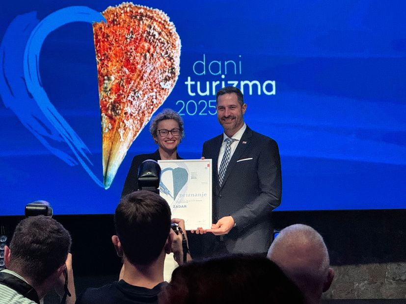 자다르 관관청.jpg