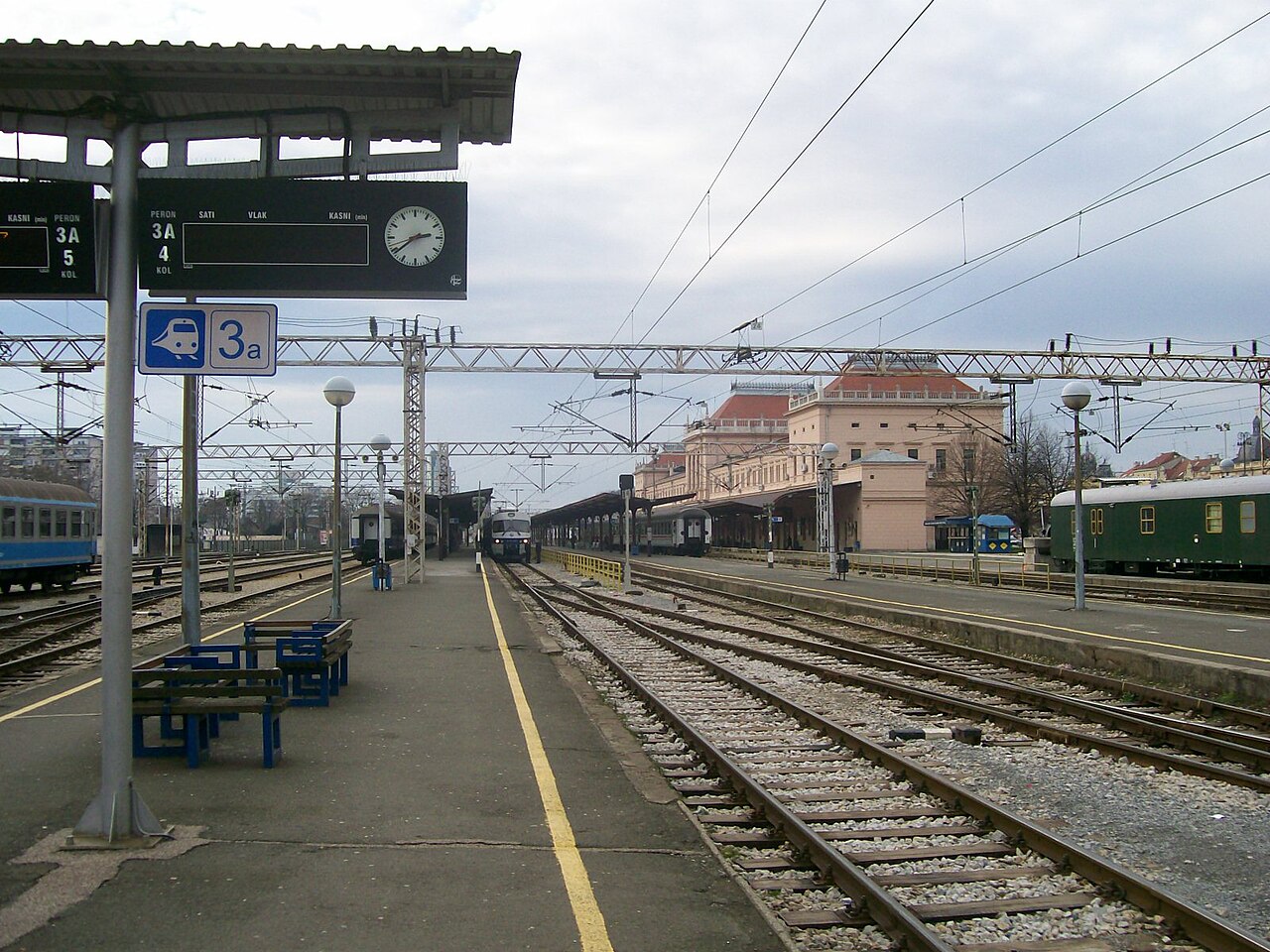 Zagrebacki_Glavni_kolodvor.jpg
